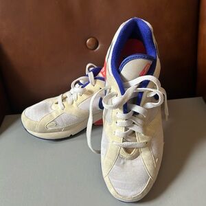 Nike Air 180 White and Blue Sneakers